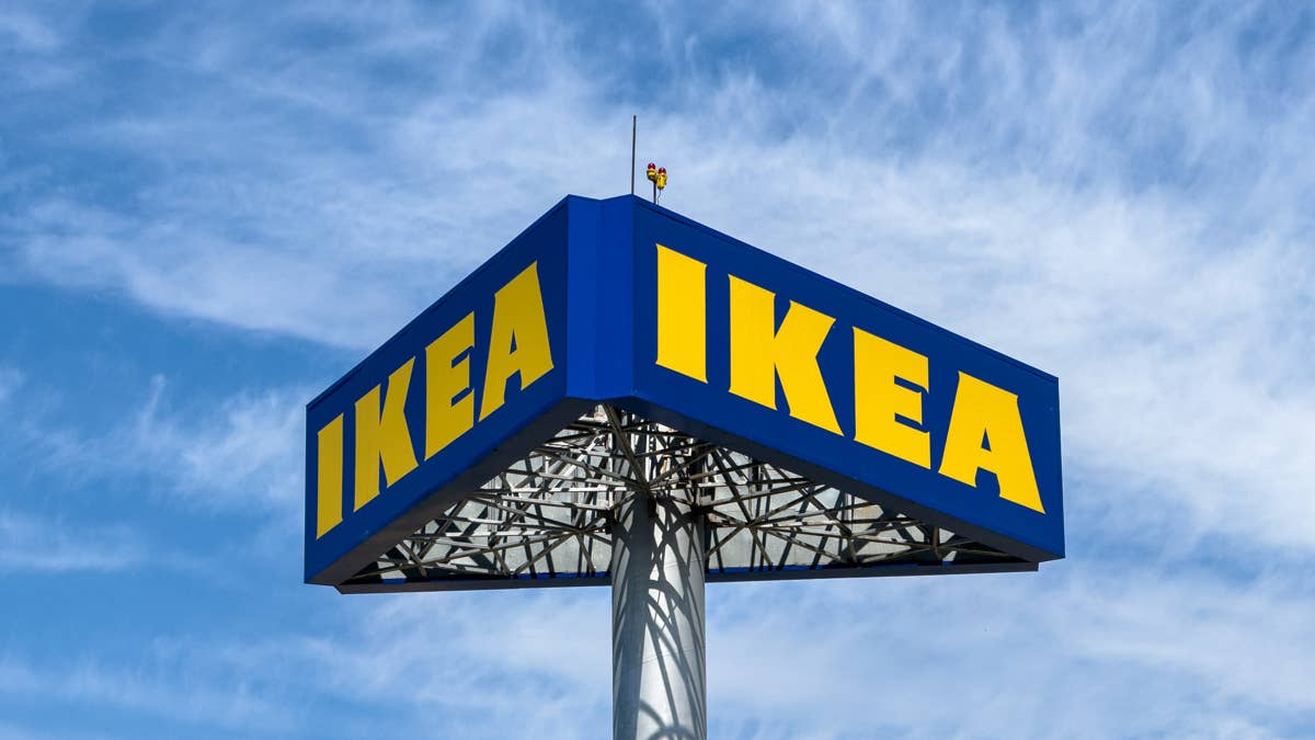 IKEA Is Selling a Clever $4 Find Perfect for Keeping Pet Treats Fresher For Long...