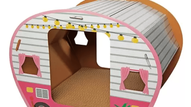 ALDI s Precious Cat Scratching Playhouse Is a Kitty s Barbie Dream Home Parade Pets