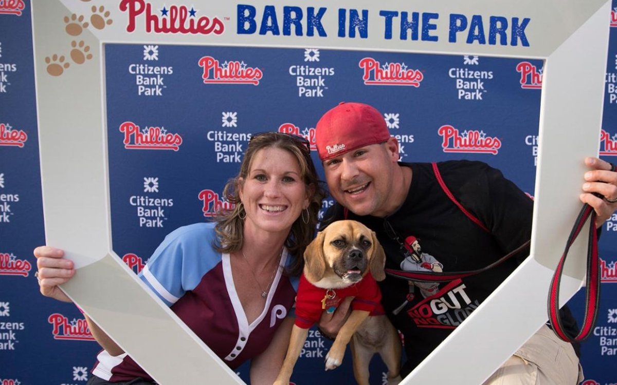 13 Major League Baseball Teams Hosting a Bark in the Park in Spring 2019 -  Parade Pets