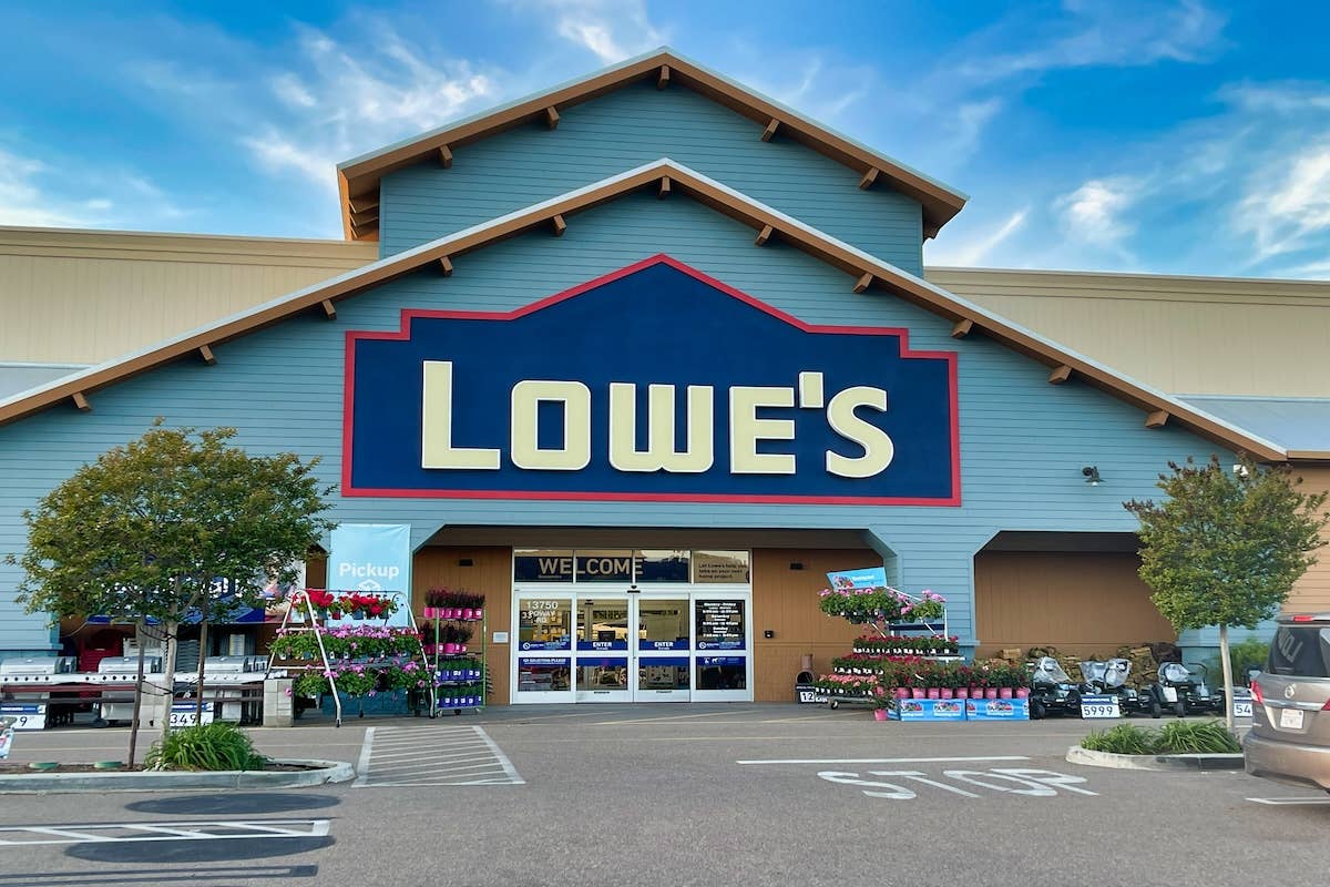 Lowe's Viral 'Topiary Dog' Just Returned to Stores and It'll Sell Out